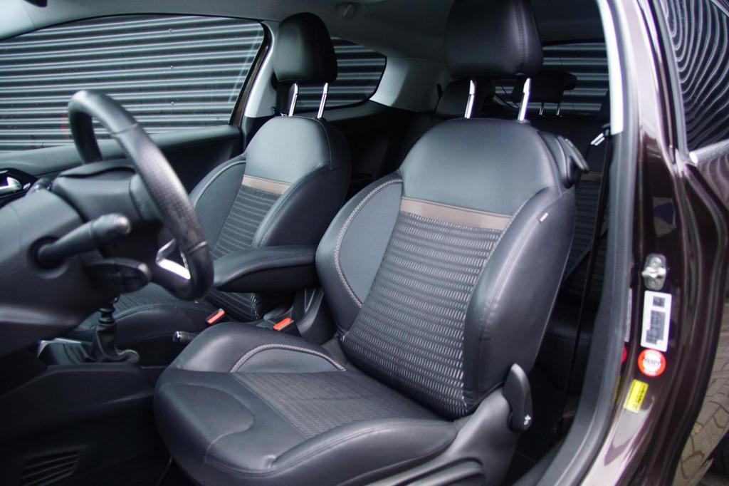 Peugeot 208 1.6 THP Allure 156PK | Pano | Navi | Half leder, Voorwielaandrijving, Euro 5, Navigatiesysteem, Gebruikt