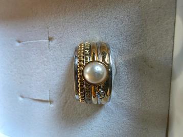 Zilver/goud IXXXI ring mt 17,5. H10 beschikbaar voor biedingen