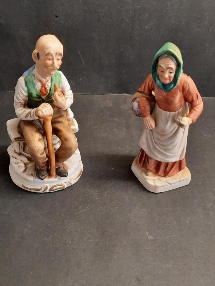 Vrouw zittend mand met groente, Verzamelen, Beelden en Beeldjes, Gebruikt, Mens, Ophalen of Verzenden