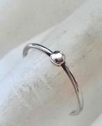 Leuke zilveren ring met bolletje 835 (5717-476), Ophalen, Dame, Zilver, Zilver
