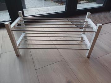 Schoenenrek beschikbaar voor biedingen