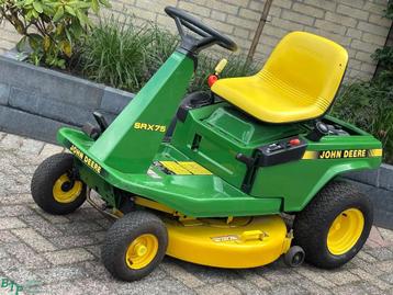 John Deere srx75 kleine smalle gebruikte zitmaaier beschikbaar voor biedingen
