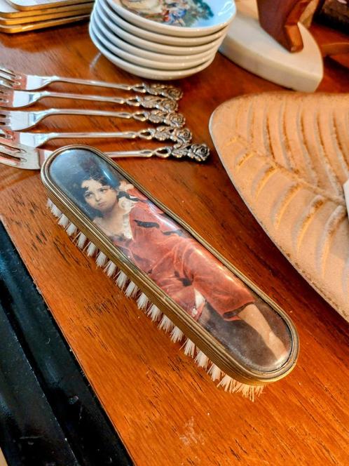 Vintage Kledingborstel The Red Boy, Antiek en Kunst, Curiosa en Brocante, Ophalen of Verzenden