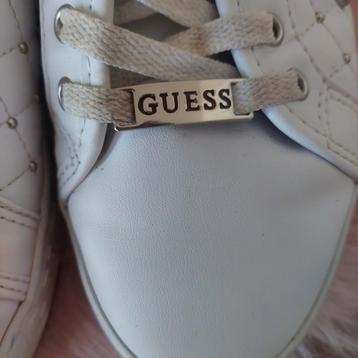 Guess Gympen - Maat 41 beschikbaar voor biedingen
