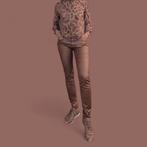 Metallic rosé kleurige broek maat 38 M
Merk Expresso, Kleding | Dames, Maat 38/40 (M), Expresso, Ophalen of Verzenden, Zo goed als nieuw