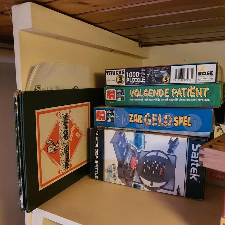 Saitek ZEESLAG zakgeldspel VOLGENDE PATIENT puzzel TRUCK, Hobby en Vrije tijd, Gezelschapsspellen | Bordspellen, Zo goed als nieuw