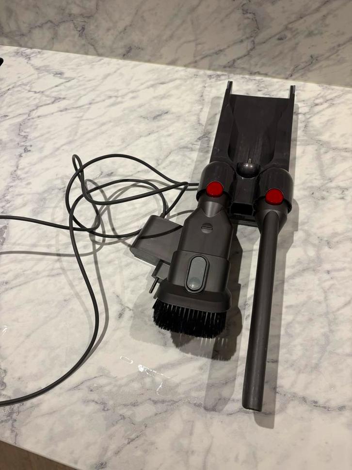 Dyson Accessoires - Borstels en Oplaadstation, Witgoed en Apparatuur, Stofzuigers, Gebruikt, Stofzuiger, Ophalen