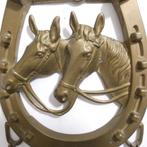 Messing- brons - hoefijzer met paarden hoofden [983], Ophalen of Verzenden, Brons