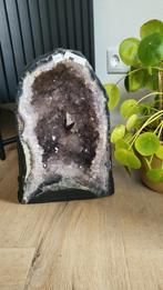 Prachtige amethisten geode Brazilië KORTING, Ophalen of Verzenden, Mineraal