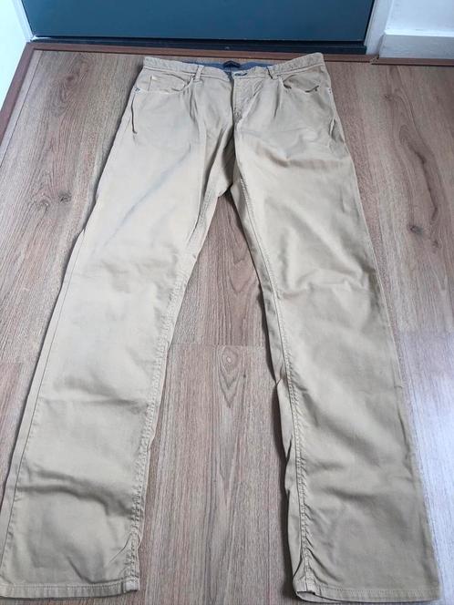 Adam friday lichtbruine broek 34/34 tailored fit, Kleding | Heren, Broeken en Pantalons, Zo goed als nieuw, Maat 52/54 (L), Bruin