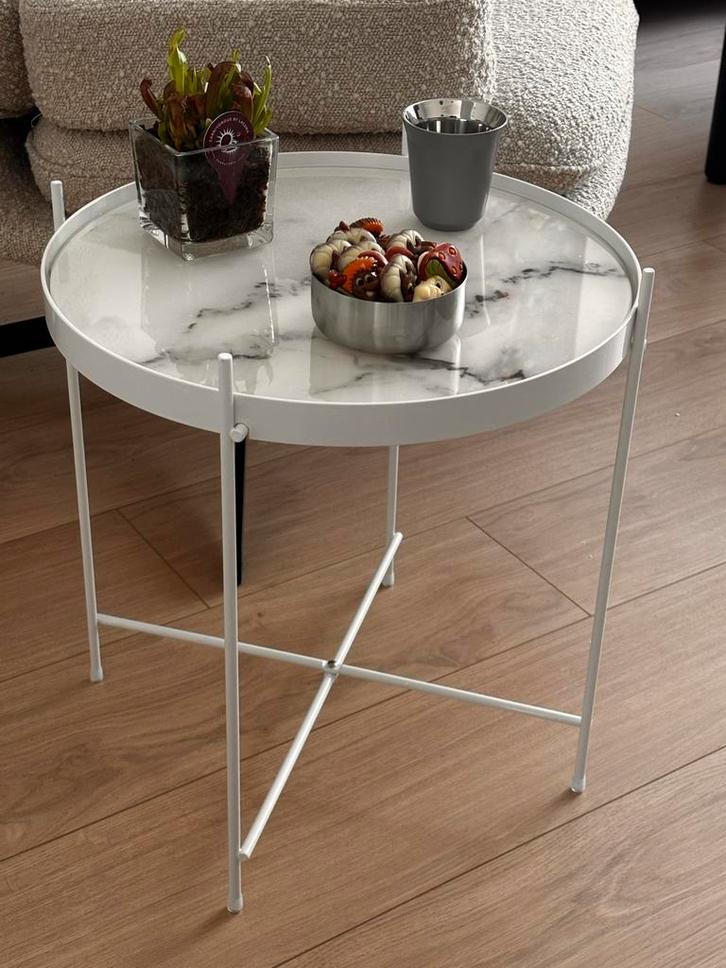 Zuiver Cupid Bijzettafel Marmer Wit Nieuw, Huis en Inrichting, Tafels | Bijzettafels, Nieuw, Rond, Minder dan 45 cm, Minder dan 55 cm