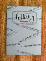 Handlettering pakket, 14 handlettering boeken, Boeken, Ophalen of Verzenden, Nieuw, Tekenen en Schilderen