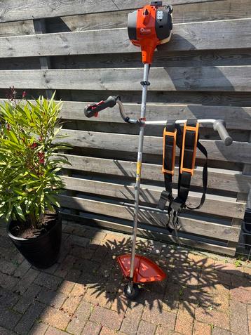 Sterke Husqvarna 128 R Bosmaaier , Compleet , Prima Perfect beschikbaar voor biedingen