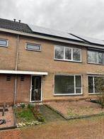 TE HUUR WOONRUIMTE, Tussenwoning, 4 kamers, Via bemiddelaar, Zevenaar