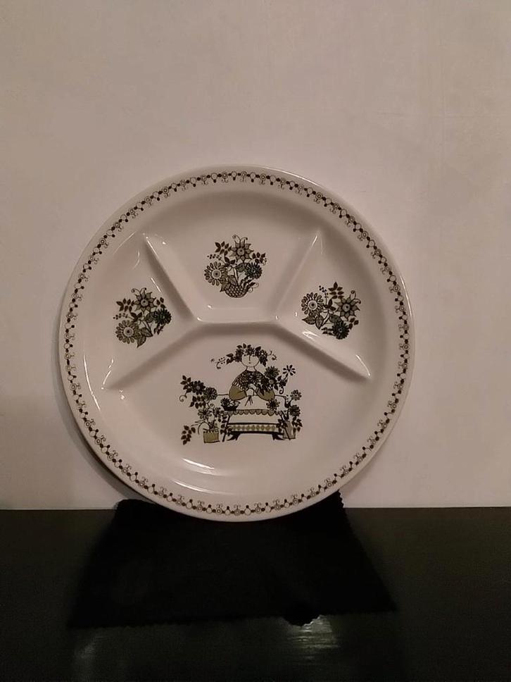 Vintage: Ffigjo Flint Turi design hapjesbord Norway, Huis en Inrichting, Keuken | Servies, Zo goed als nieuw, Bord(en), Overige stijlen