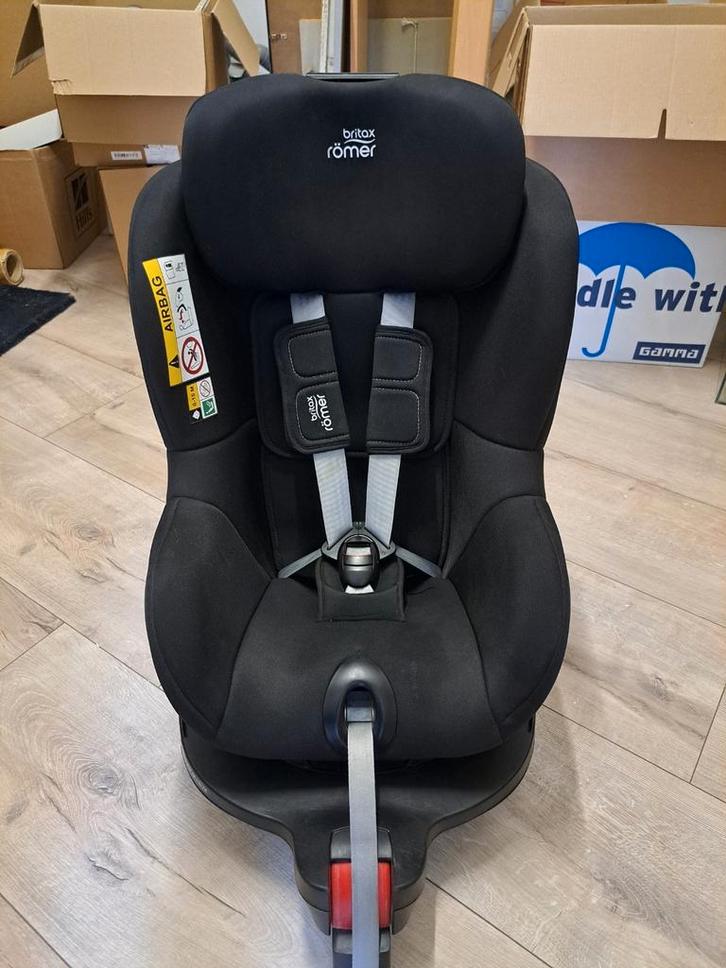 Britax römer dualfix autostoel, Kinderen en Baby's, Autostoeltjes, Zo goed als nieuw, Romer, 9 t/m 18 kg, Isofix, Verstelbare rugleuning