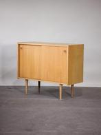 Schuifdeurkast dressoir eiken Deens vintage lp-kast, Met deur(en), Midcentury, 25 tot 50 cm, 100 tot 150 cm