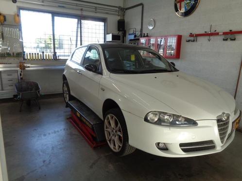 Onderdelen Alfa Romeo 147 5 deurs uitvoering wit, Auto-onderdelen, Overige Auto-onderdelen, Alfa Romeo, Ophalen