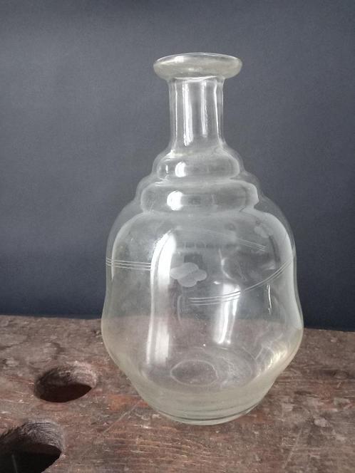 oude vaas gegraveerd, karaf wijn Frankrijk, vintage antiek, Antiek en Kunst, Antiek | Vazen, Verzenden