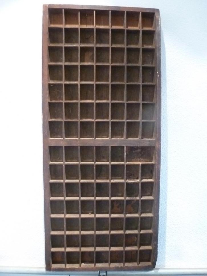 Oude letterbak., Antiek en Kunst, Curiosa en Brocante, Verzenden