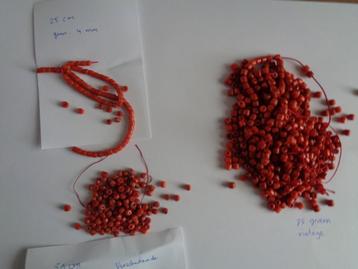 Lotje bloedkoralen,  cabochons, echt en vintage beschikbaar voor biedingen