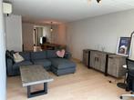Set: eettafel + 4 stoelen + dressoir + salontafel, Huis en Inrichting, Complete inboedels, Ophalen