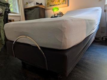 Auping boxspring bed verstelbaar, eenpersoons 210x90 beschikbaar voor biedingen