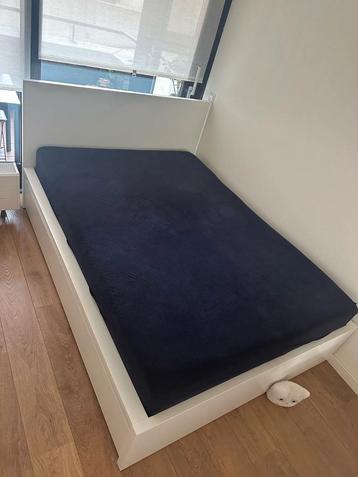 Bed wit Ikea