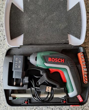 Bosch IXO schroefmachine met vaste accu. In goede staat  beschikbaar voor biedingen