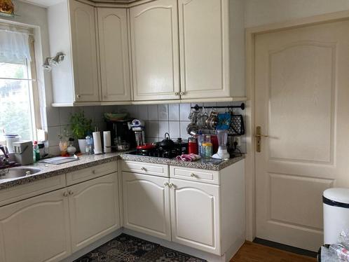 Nette keuken - zelf uitbouwen, Huis en Inrichting, Keuken | Complete keukens, Gebruikt, Hoekkeuken, Wit, Graniet of Steen, Ophalen