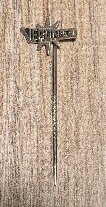 Veronica Speldjes beschikbaar voor biedingen