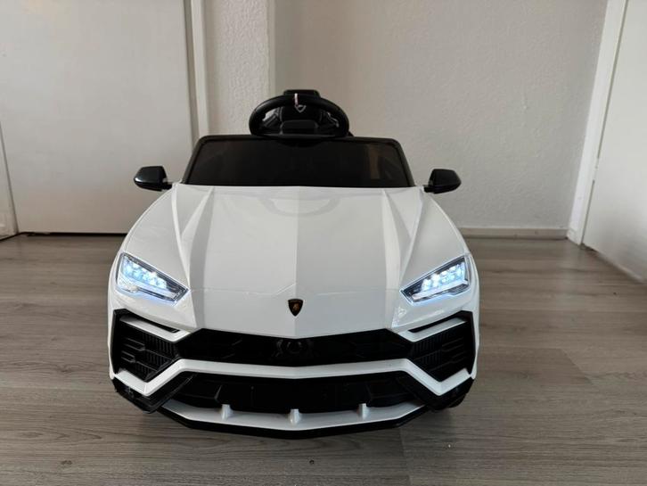 Lamborghini URUS 12V kinderauto wit, Kinderen en Baby's, Speelgoed | Buiten | Accuvoertuigen, Zo goed als nieuw, Ophalen