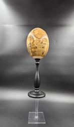 Struisvogel ei met wereldkaart globe, Ophalen of Verzenden, Zo goed als nieuw