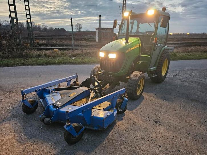 John Deere 3520 Cabine 4x4 37 PK Duits kenteken, Zakelijke goederen, Agrarisch | Tractoren, tot 2500, John Deere, tot 80 Pk, Gebruikt