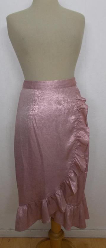 Mooie glamour roze wikkel rok van Femme 9 ! M beschikbaar voor biedingen