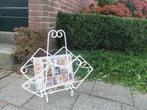 Vintage KRANTENBAK LECTUURBAK wit smeedijzer 48 cm. lang, Huis en Inrichting, Woonaccessoires | Krantenbakken en Lectuurbakken