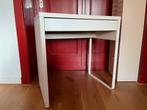 Wit bureautje Micke, Huis en Inrichting, Ophalen, Gebruikt, Bureau