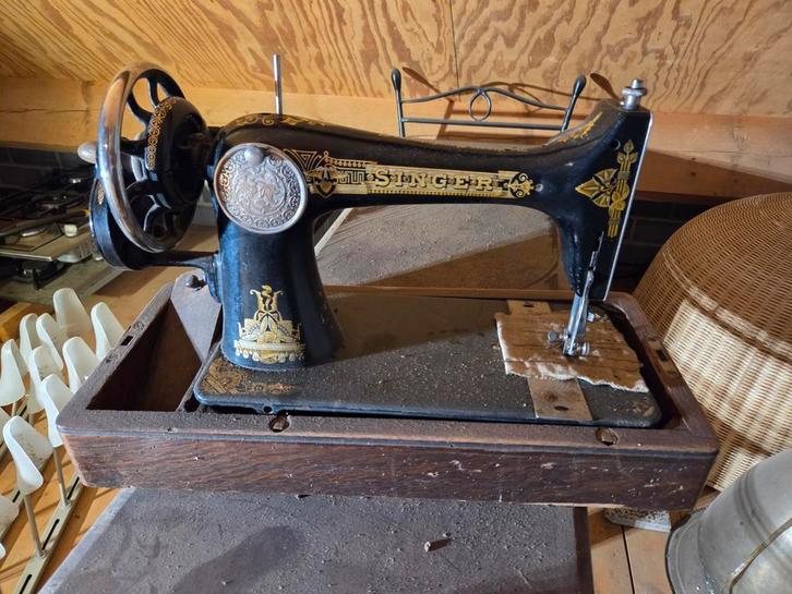 Ouderwetse Singer Naaimachine, Antiek en Kunst, Antiek | Naaimachines, Ophalen