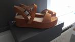 Nieuwe Ecco plateau sandalen beige suède mt 39, Ecco, Beige, Nieuw, Sandalen of Muiltjes