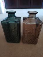 2 bruine/ groene vazen, Huis en Inrichting, Woonaccessoires | Vazen, Ophalen of Verzenden, Minder dan 50 cm, Groen, Glas