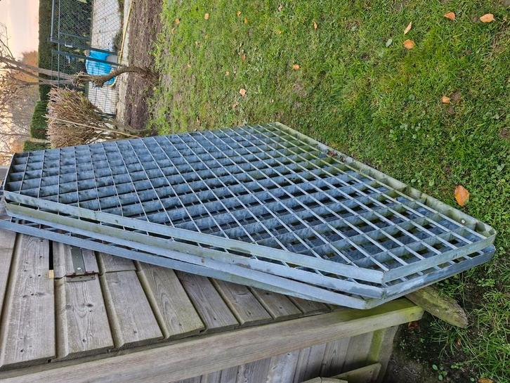 Gegalvaniseerde looprooster, Doe-het-zelf en Verbouw, Metalen, Gebruikt, Ophalen