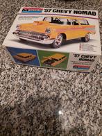 MONOGRAM 1/24 "57 CHEVY NOMAD  NO 2235., Overige merken, Auto, Groter dan 1:32, Ophalen of Verzenden