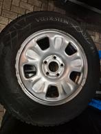 Winterbandenset Dacia Duster - 215/65 R16, Ophalen, 16 inch, Banden en Velgen, Winterbanden