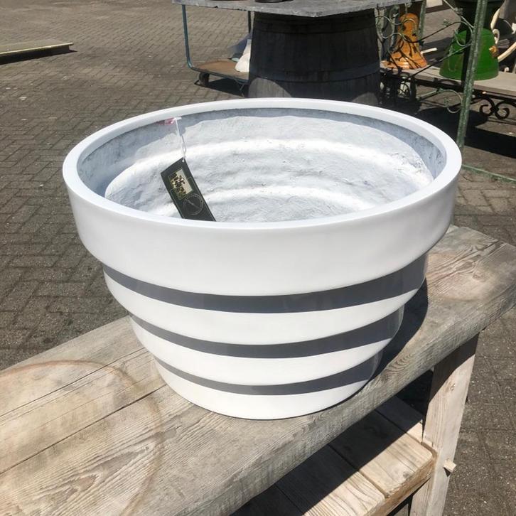 NIEUWE ronde bloempot plantenbak Fiberstone Jan De Bouvrie, Tuin en Terras, Bloempotten, Nieuw, Kunststof, Binnen, Balkon, Tuin