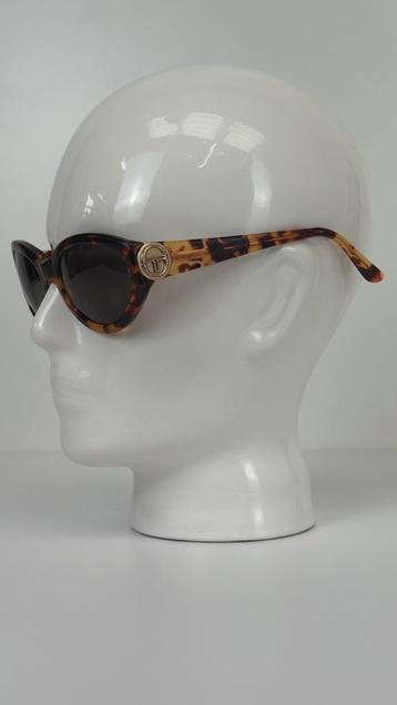 Sergio Tacchini vintage dames zonnebril tortoise gemêleerd beschikbaar voor biedingen