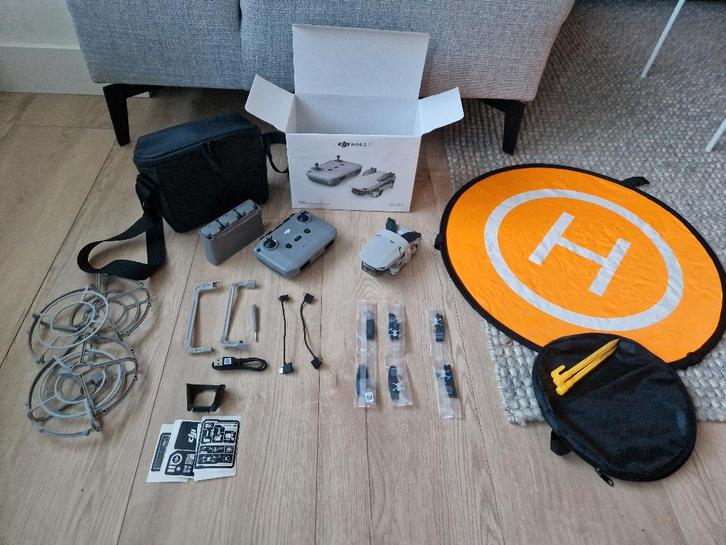 DJI Mini 2 SE Fly More Combo, Audio, Tv en Foto, Drones, Zo goed als nieuw, Drone met camera, Ophalen of Verzenden