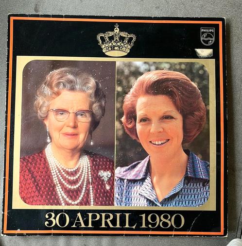 Lp abdicatie Juliana, inhuldiging Beatrix mét foto, Verzamelen, Koninklijk Huis en Royalty, Gebruikt, Ophalen of Verzenden