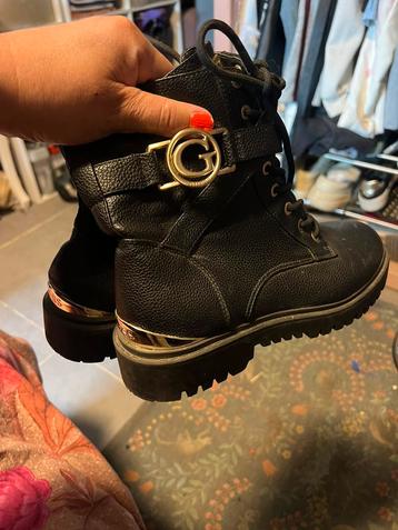 Guess schoenen zwart maat 40 beschikbaar voor biedingen