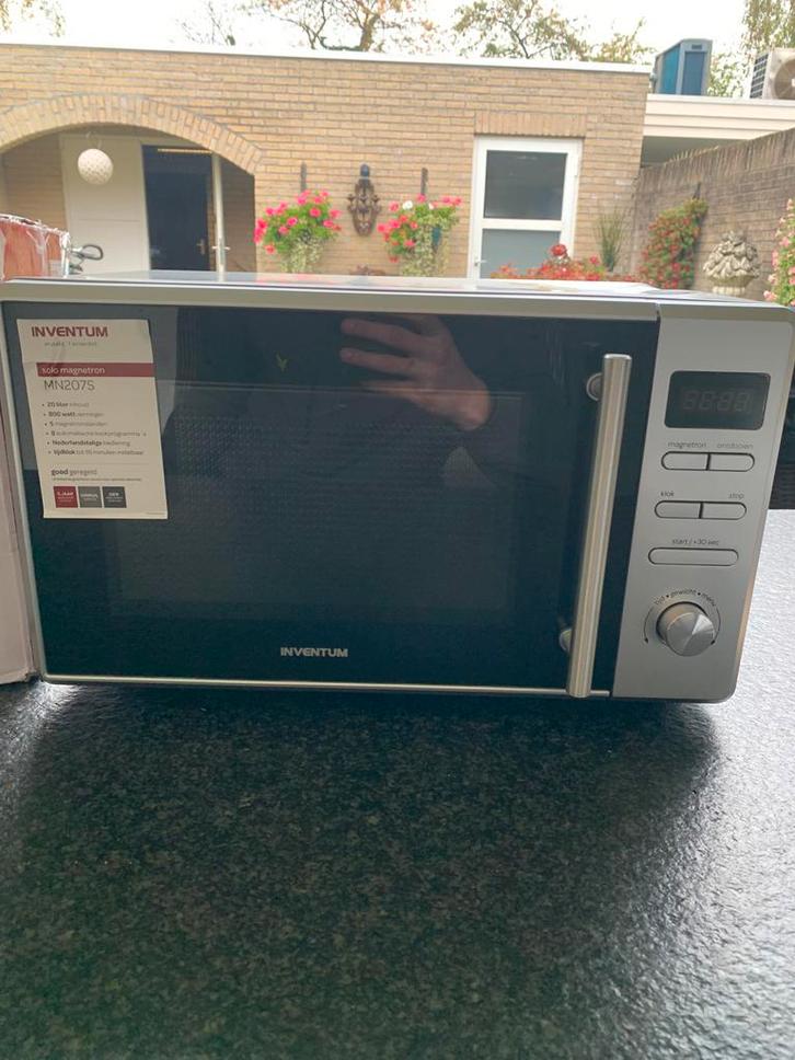 Invento MN207S Magnetron - met lichte beschadiging, Witgoed en Apparatuur, Magnetrons, Zo goed als nieuw, Vrijstaand, Magnetron