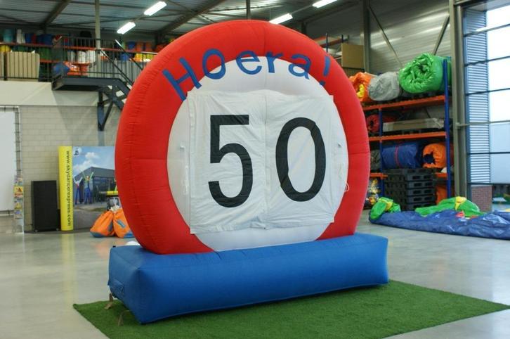 40 jaar opblaasfiguren te huur en andere feestartikelen, Hobby en Vrije tijd, Feestartikelen | Verhuur, Zo goed als nieuw, Verjaardag